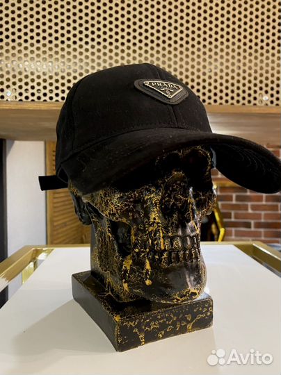 Кепка prada