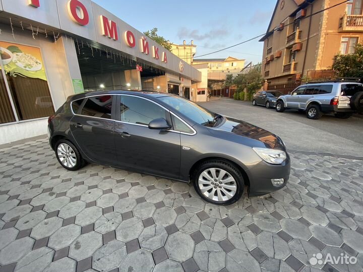 Opel Astra 1.6 AT, 2010, 111 000 км