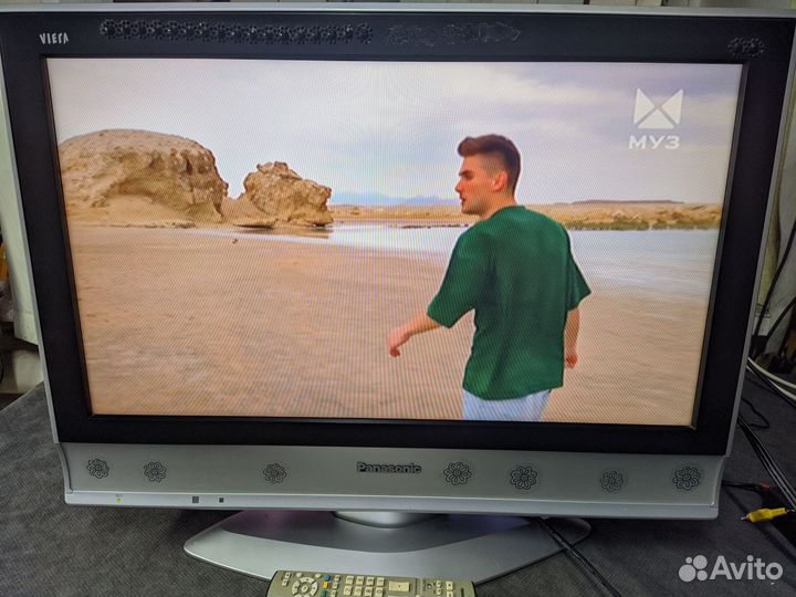 Телевизор ЖК panasonic