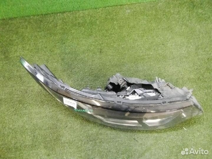 Фара правая Land Rover Discovery V