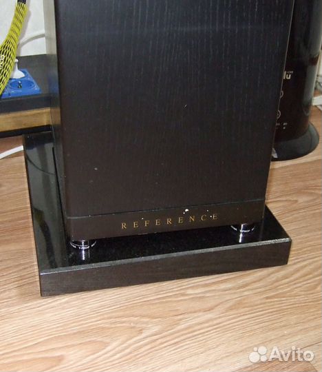 Гранитные плиты под колонки 2 пар в наличии Новые