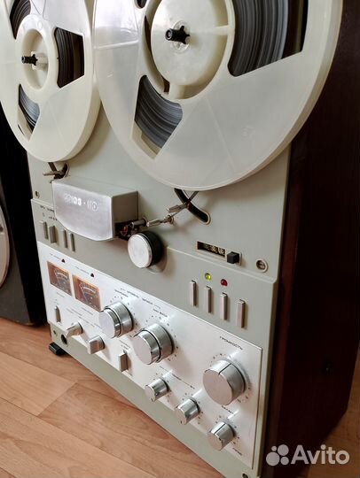 Катушечный магнитофон Снежеть 110. Дельфин