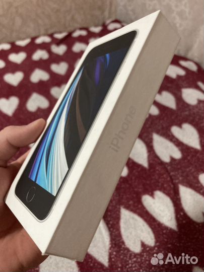 iPhone SE (2022), 128 ГБ