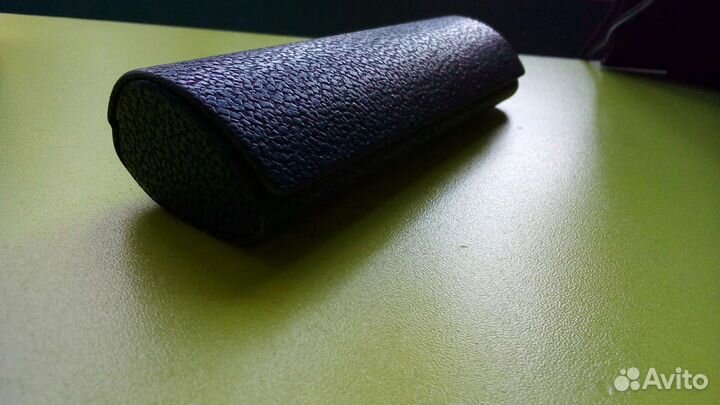 Очки с футляром