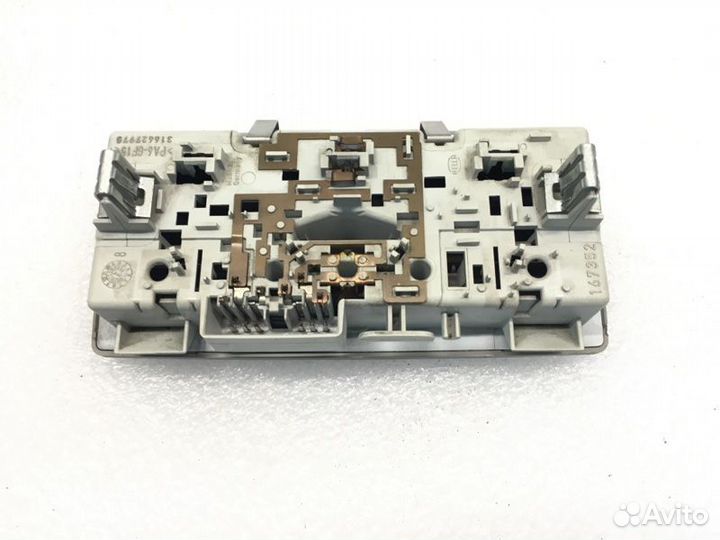 Плафон салона Chevrolet Cruze хетчбек 1.6 2012