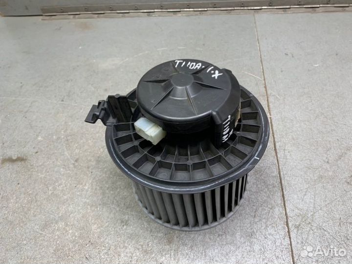 Моторчик печки Nissan Tiida C11 HR16 2010