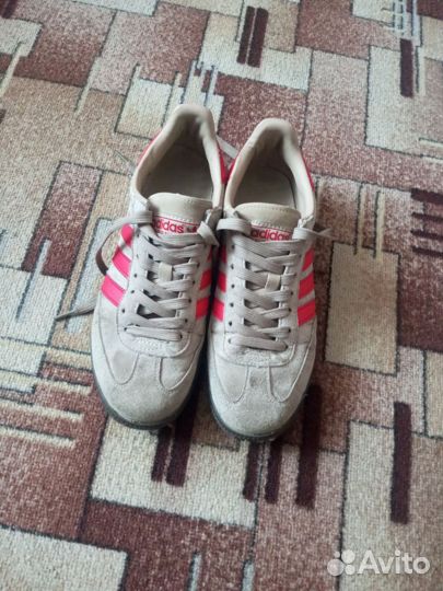 Кроссовки adidas spezial