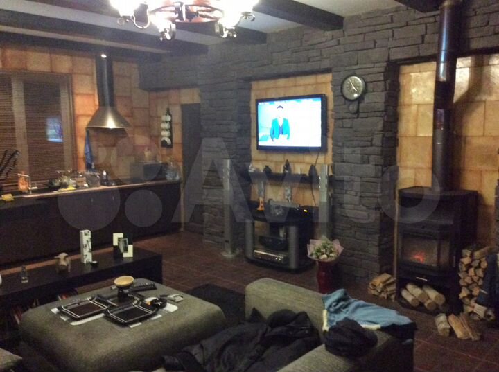 Дом 230 м² на участке 7 сот.