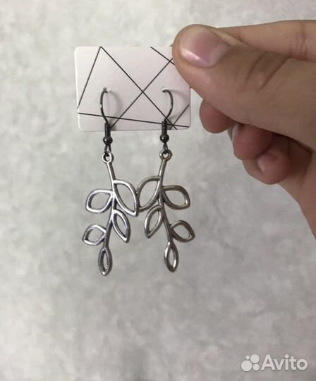 Серьги (бижутерия)