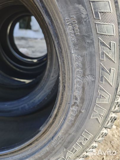 Bridgestone Blizzak Revo2 225/55 R16 95Q