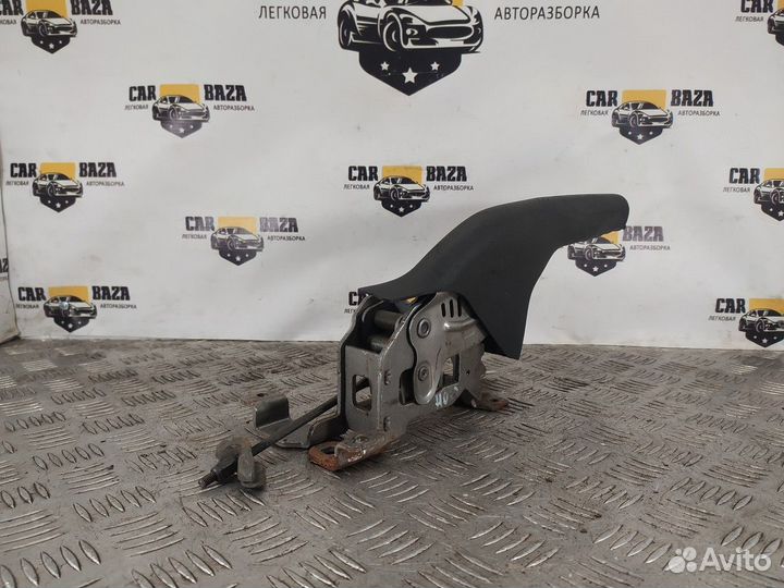 Рычаг стояночного тормоза Skoda Octavia