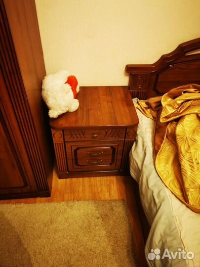 Спальный гарнитур бу