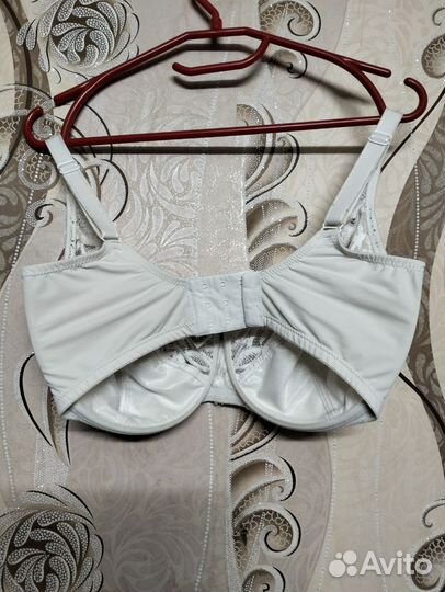 Бюстгальтер