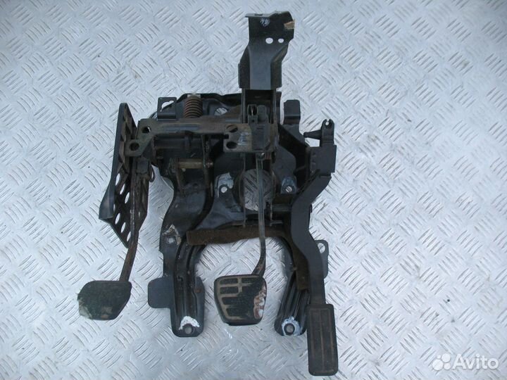 Педальный узел Фольксваген Пассат Б4