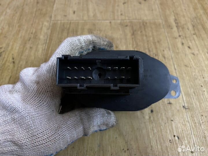 Блок управления светом Фокус 1(Европа) Ford Focus