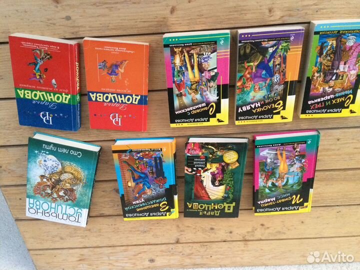 Книги в ассортименте 4 фото