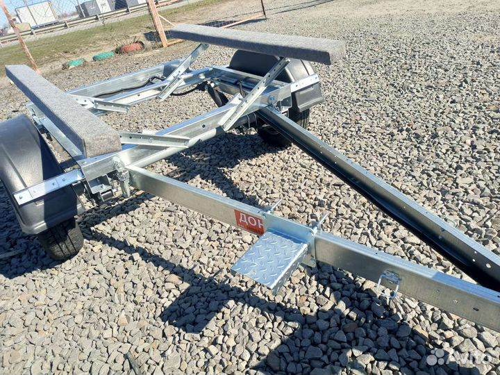 Подножки для лодочного прицепа