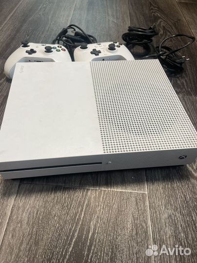 Xbox One S
