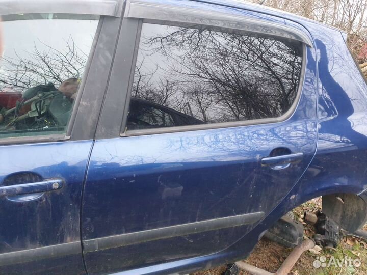 Двери Peugeot 307
