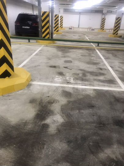 Машиноместо, 18 м²