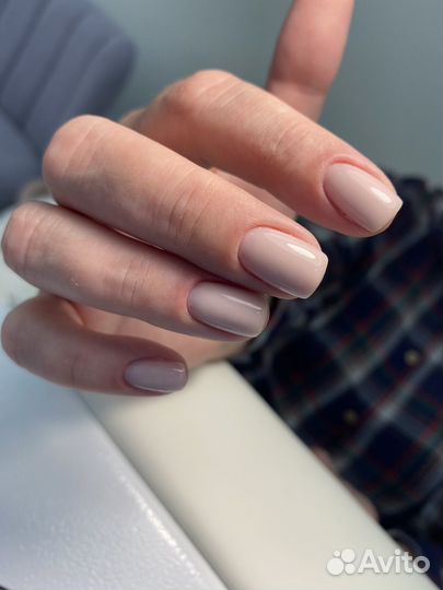 Маникюр с покрытием комендантский проспект