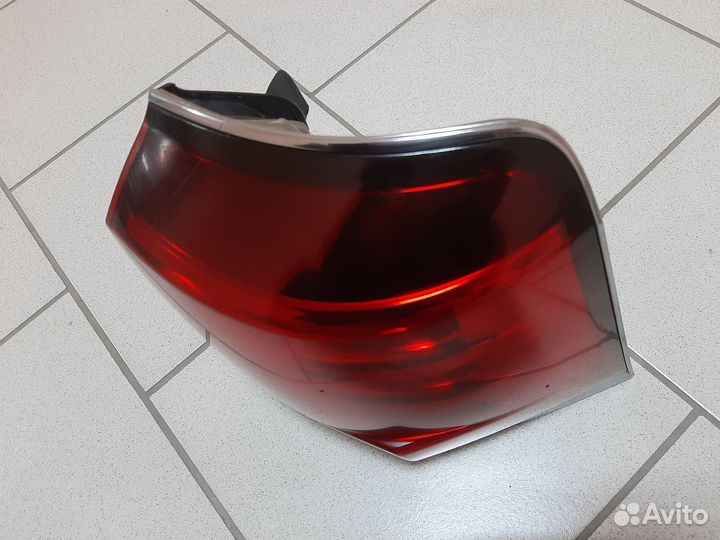 Фонарь в крыло правый Lexus LX570 оригинал 2007-12