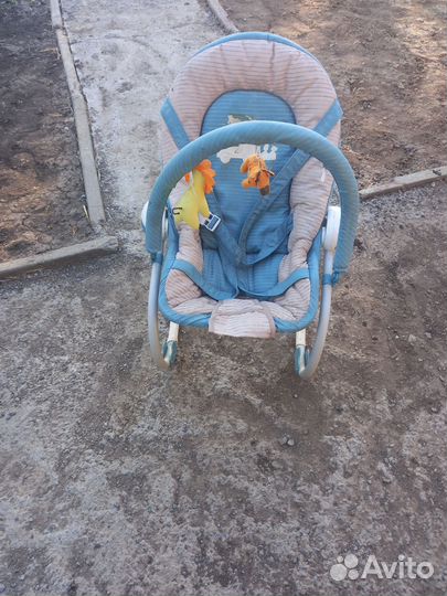 Шезлонг детский