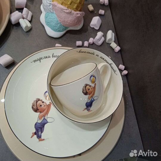 Декорированные подушки, фартуки для малышей