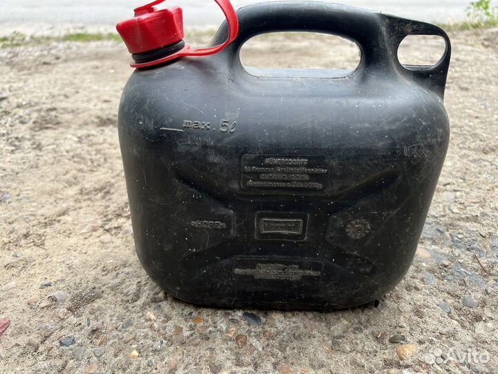 Канистры пластиковая 5л. Для топлива