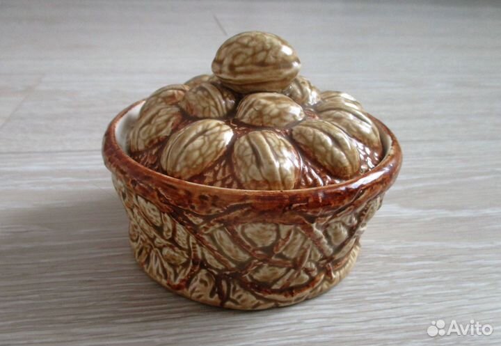 Вазочка масленка грецкий орех