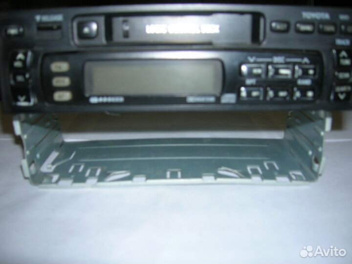 Штатный магнитофон тойота-ленд-круизер 100