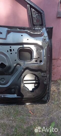 Передняя левая дверь Ниссан сентра