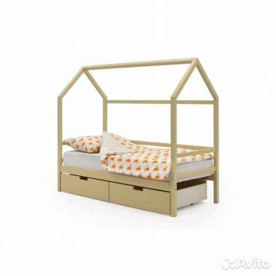 Кроватка домик из массива сосны