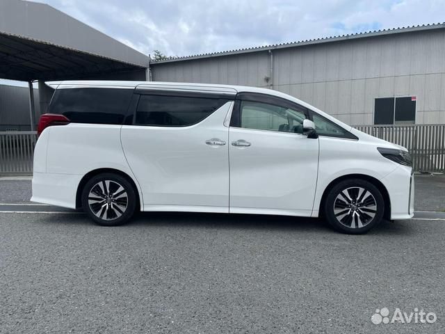 Toyota Alphard 2.5 CVT, 2019, 35 700 км