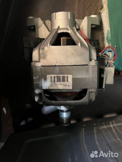 Стиральная машинка Samsung f1015j(запчасти)