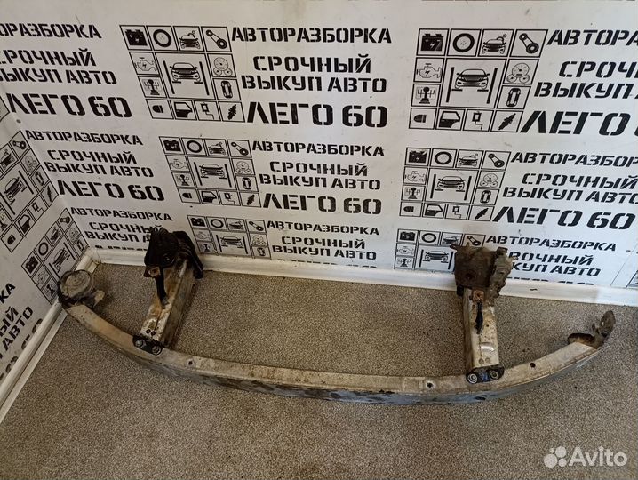 Усилитель бампера для Mercedes Benz W211