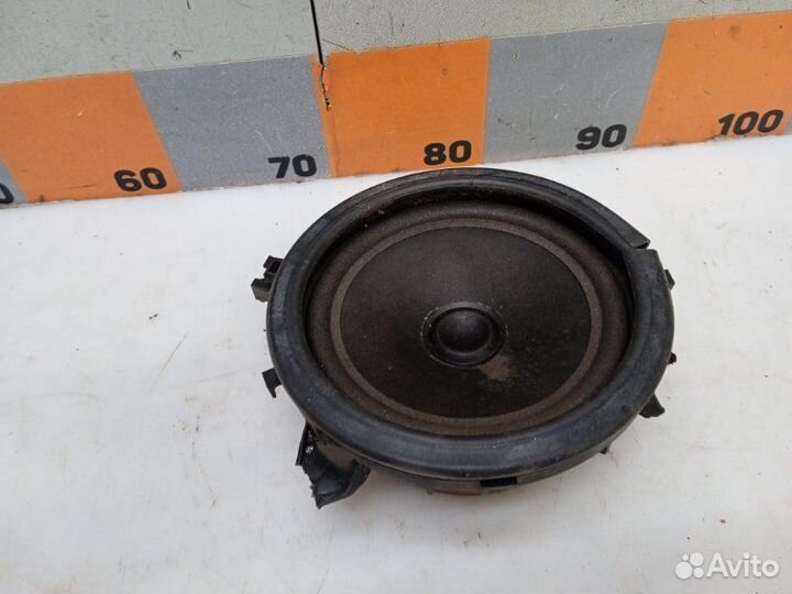 Динамик Volvo V70 2.4 2001