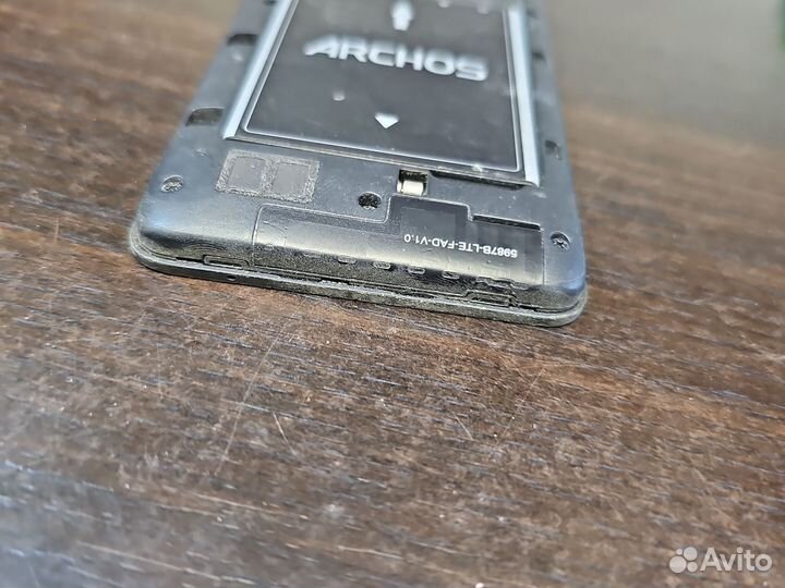 Archos 45b Helium 4G, 4 ГБ