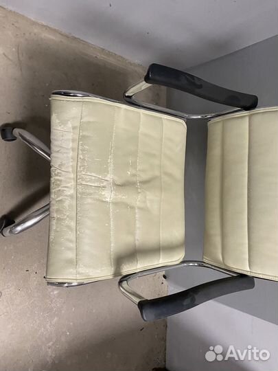 Компьютерное кресло