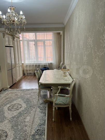 2-к. квартира, 110 м², 3/10 эт.