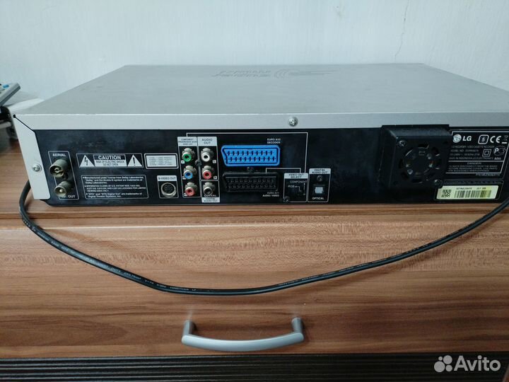 DVD рекордер LG dvrk 687X