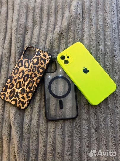 Чехол на iPhone 11