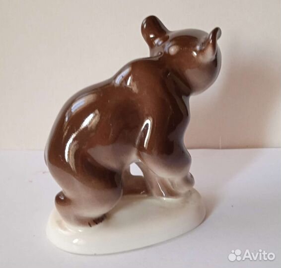 Фигурка медведь, медвежонок фарфор лфз винтаж