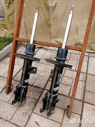 Стойки амортизационные перед оригинал Kia Sorento