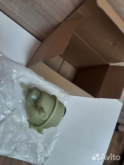 Бачок гура Renault Kaptur