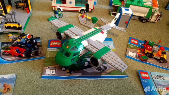 Lego в коробке