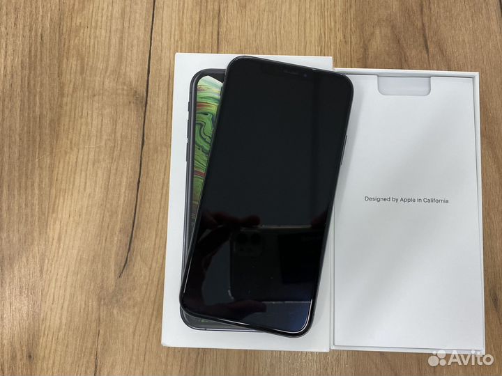iPhone Xs, 64 ГБ
