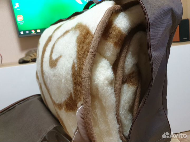 Новое одеяло из шерсти мериноса