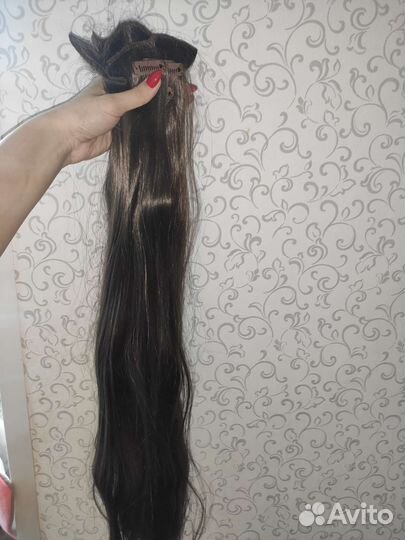 Волосы на заколках