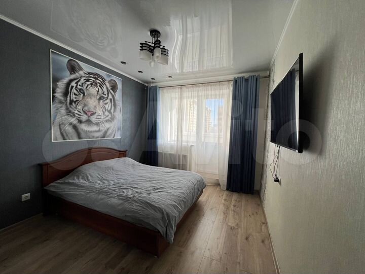 3-к. квартира, 80 м², 1/16 эт.